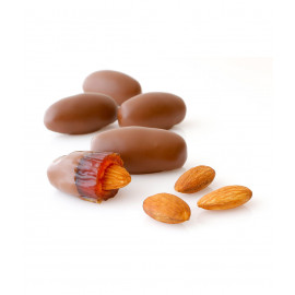 Chocolate Dates With Almonds 220 Grams